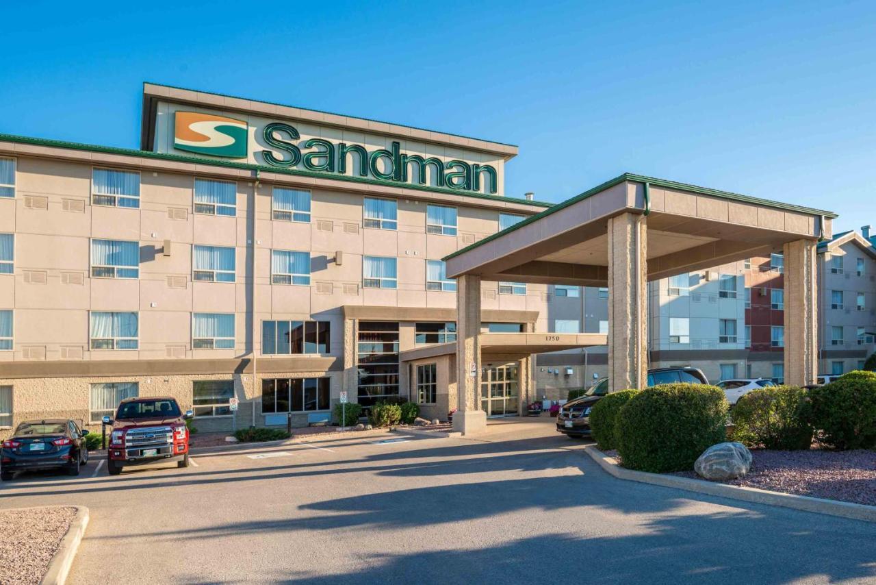 Sandman Hotel & Suites Winnipeg Airport Exterior foto